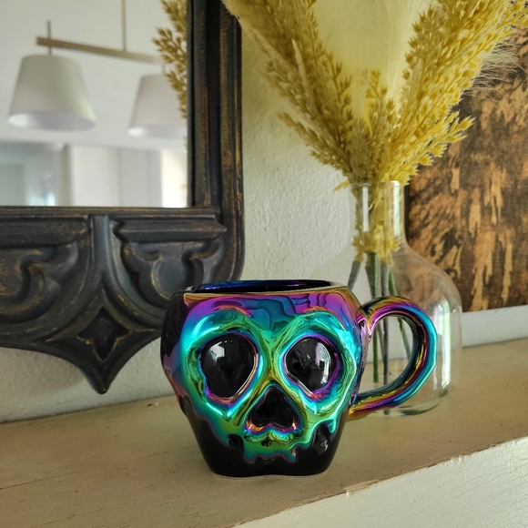 Disney's Evil Queen Poison Apple Mug from Snow White - Picture 2 of 10